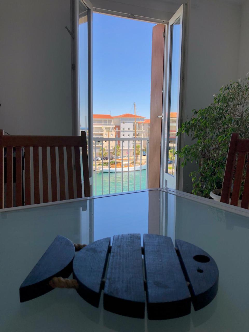 La Terrasse Des Capucines Apartment Сет Екстериор снимка